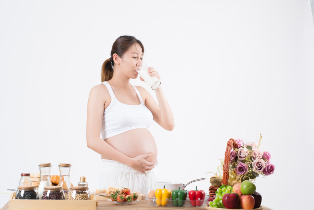 Tại sao mẹ nên uống sữa cho bà bầu trong suốt thai kỳ?