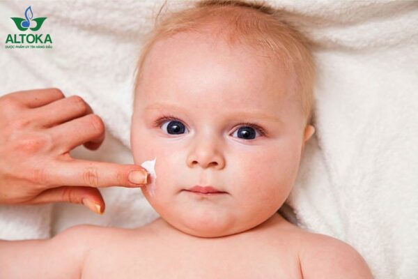 Kinh nghiệm bảo vệ làn da cho trẻ sơ sinh